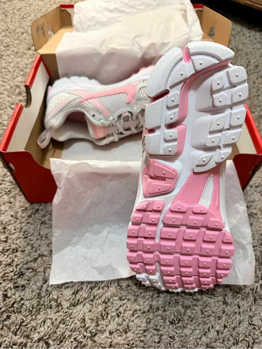Nike vomero pinks